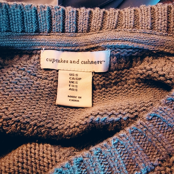 Cupcakes and Cashmere Soft Cozy Knit Sweater Small Casual Everyday Pullover - Picture 6 of 7